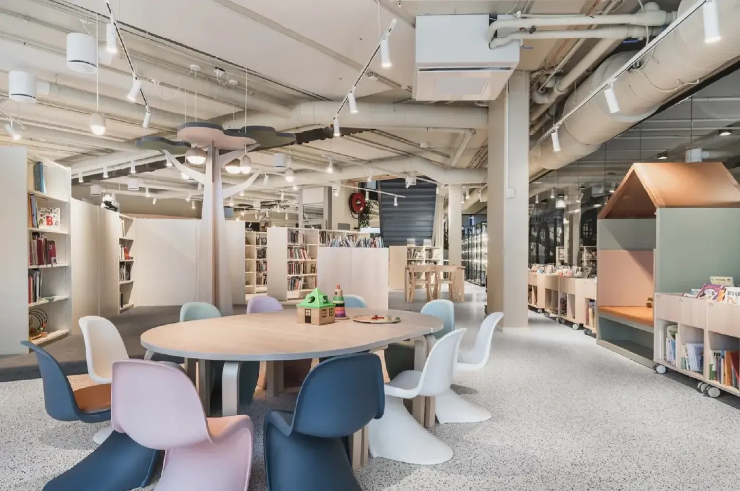 Pil Interiørarkitektur og Design AS,  Halden library Skofabrikken 